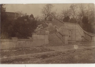 Фотографија малих степеница на Калемегдану разрушених у Првом светском рату, Музеј града Београда